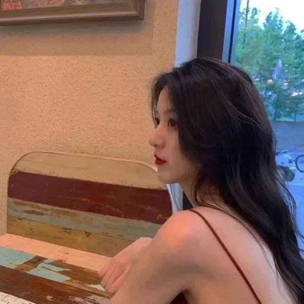 粉红蝴蝶
